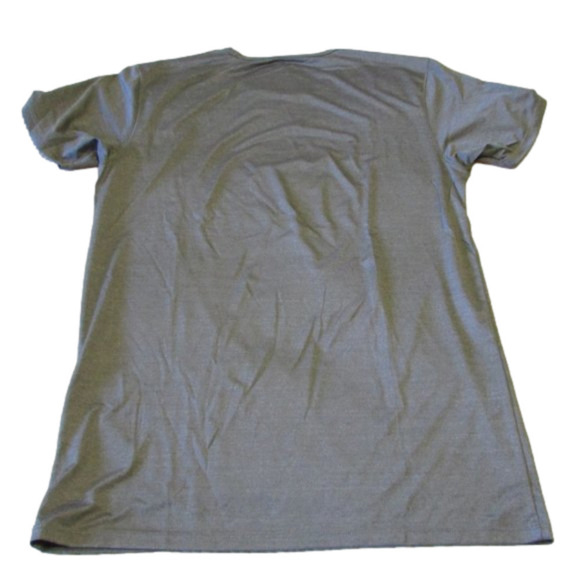 uniqlo T-Shirt - Picture 2 of 5